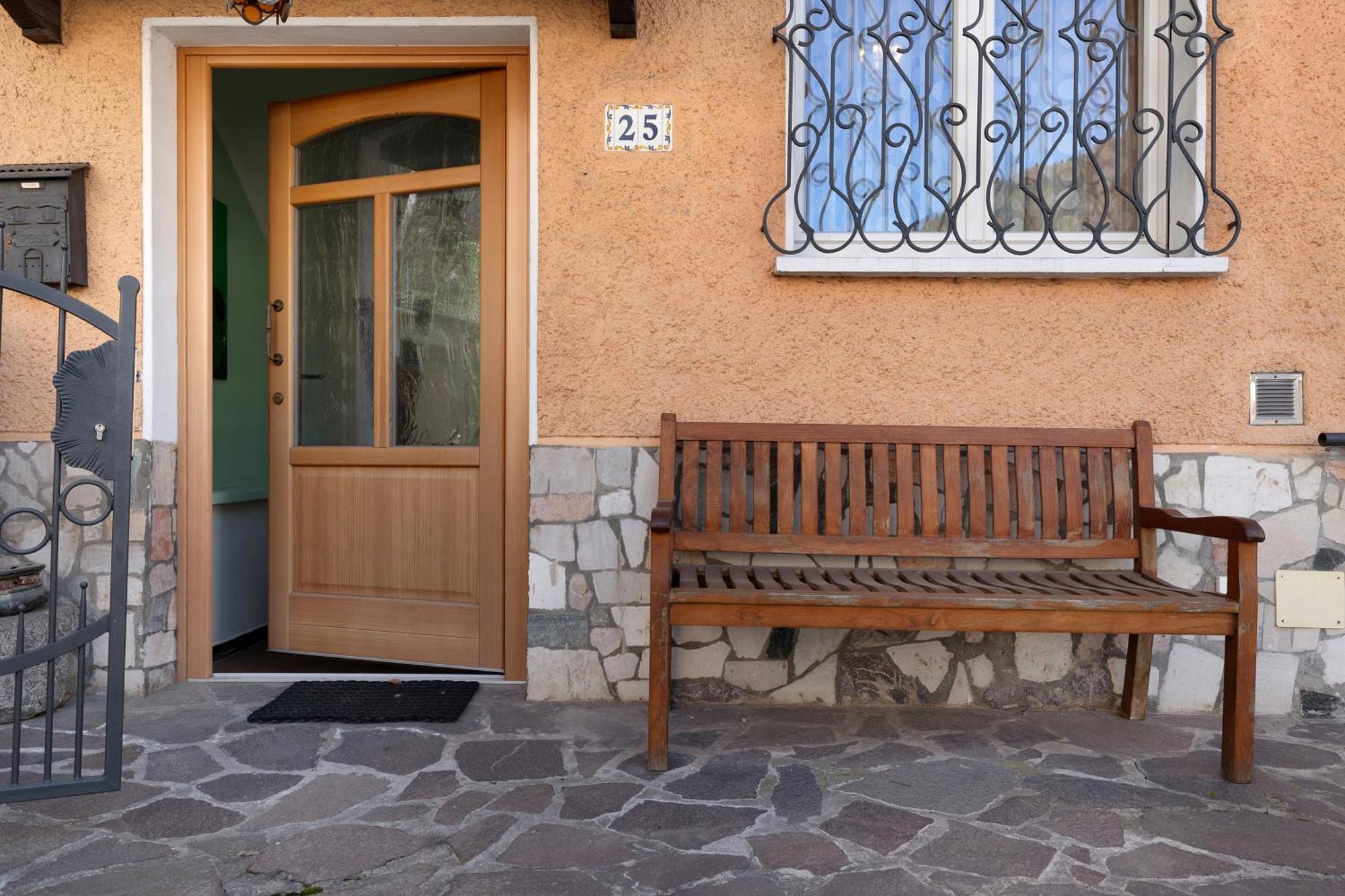 La Casa Delle Fate Apartment Roncone ภายนอก รูปภาพ